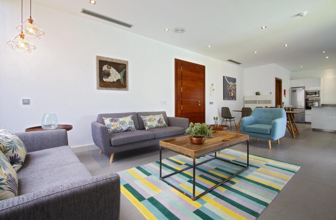 Luxury Los Mojones Villa Short Walk To Old Town Private Heated Pool Villa Los Mojones Angie Puerto Del Carmen Тиас Экстерьер фото