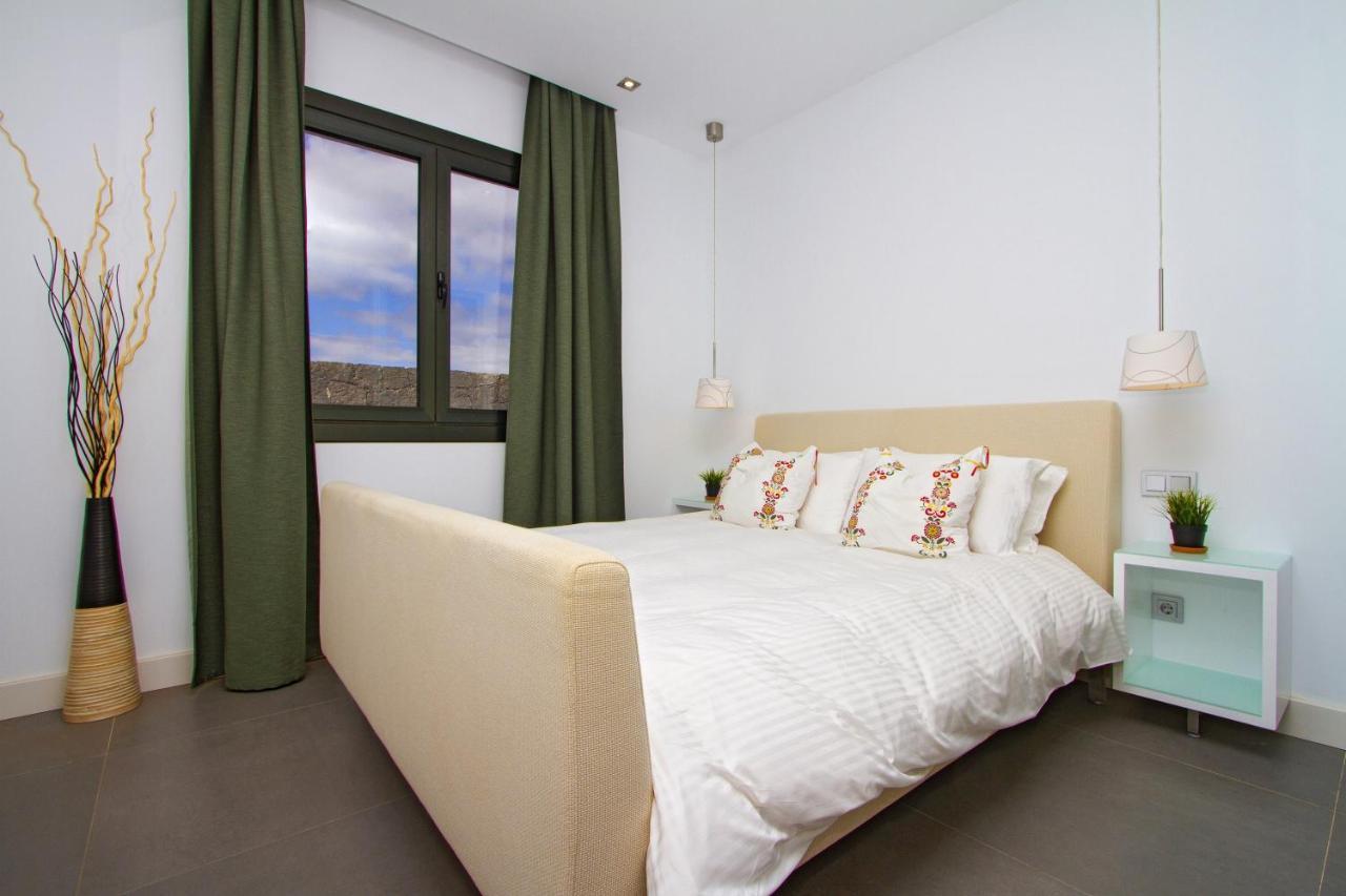 Luxury Los Mojones Villa Short Walk To Old Town Private Heated Pool Villa Los Mojones Angie Puerto Del Carmen Тиас Экстерьер фото
